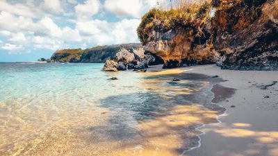 Pantai Pura Gege