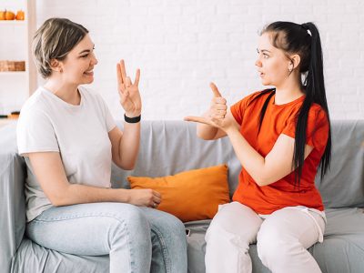 Sistem Komunikasi Visual Atau Sebuah Bahasa Isyarat