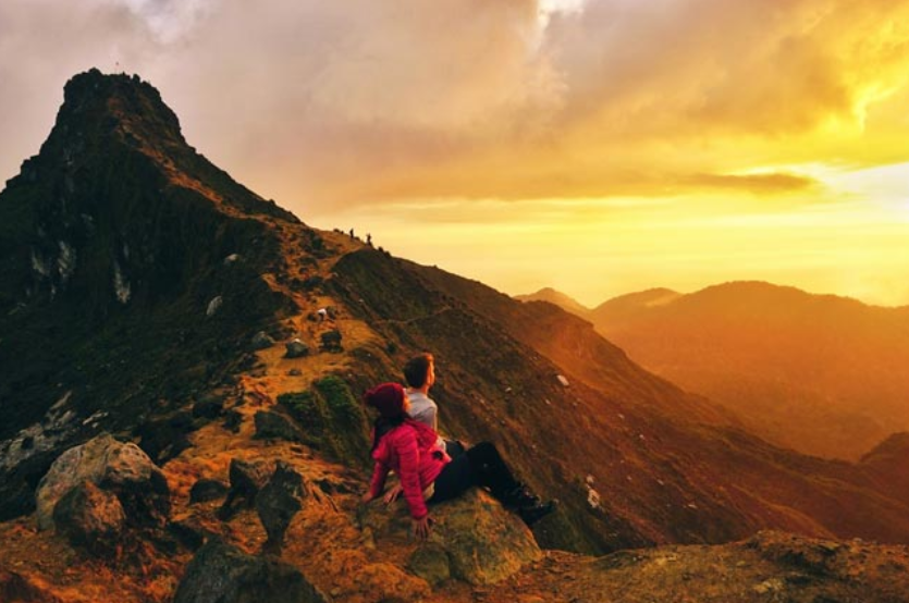 Puncak Gunung Sibayak Yang Banyak Sekali Di Daki