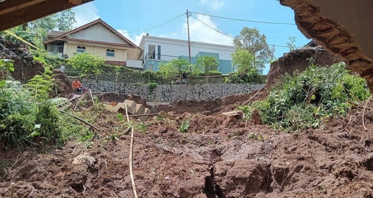 Baru Pulang RS, Lansia Di Ciamis Tewas Tertimbun Kolam Ambles