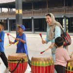 Bikin Kagum! Turis Pakistan Jago Main Dol Di TMII
