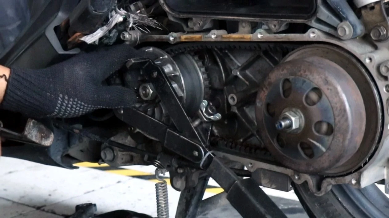 Ciri Kampas Ganda Beat Rusak, Bikin Motor Lemot!