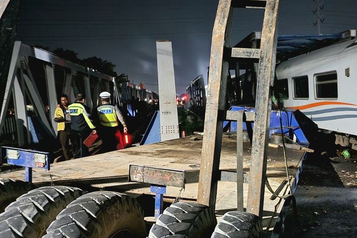 Tabrak Becak, Sopir Truk Pemkot Semarang Kena Sanksi!