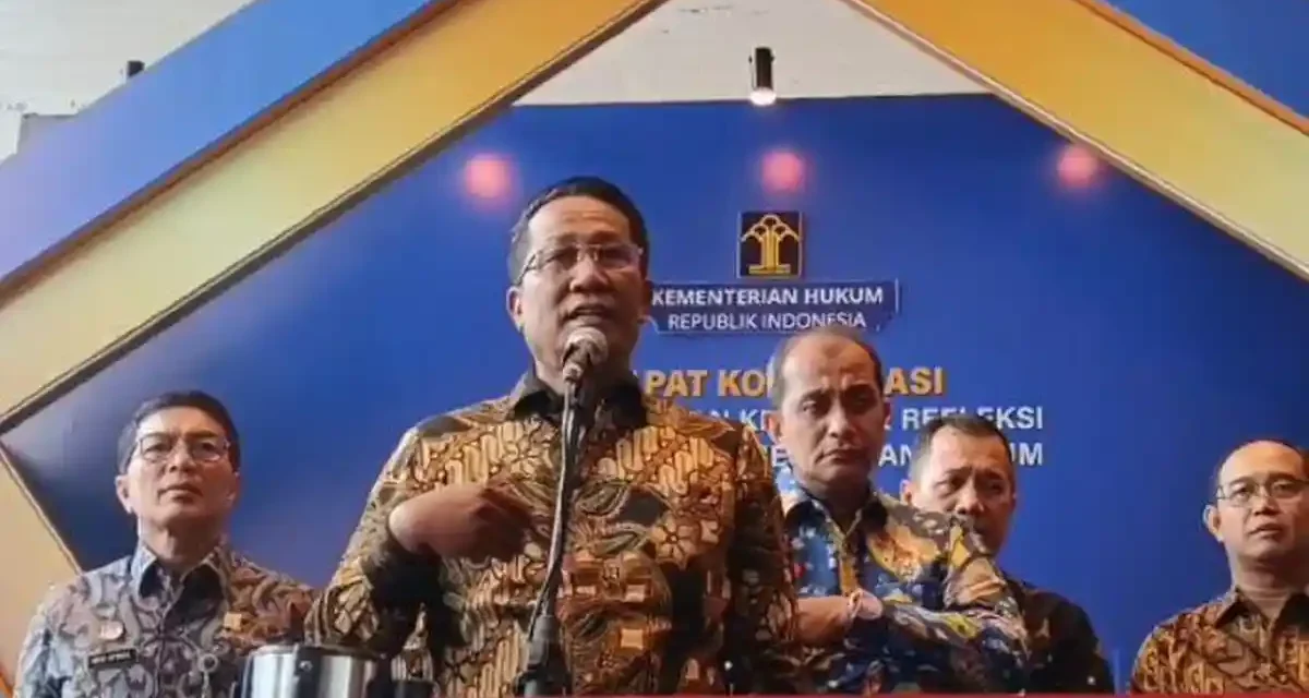 Menkum: WNI Jadi Tentara AS Tanpa Izin Presiden Ilegal!