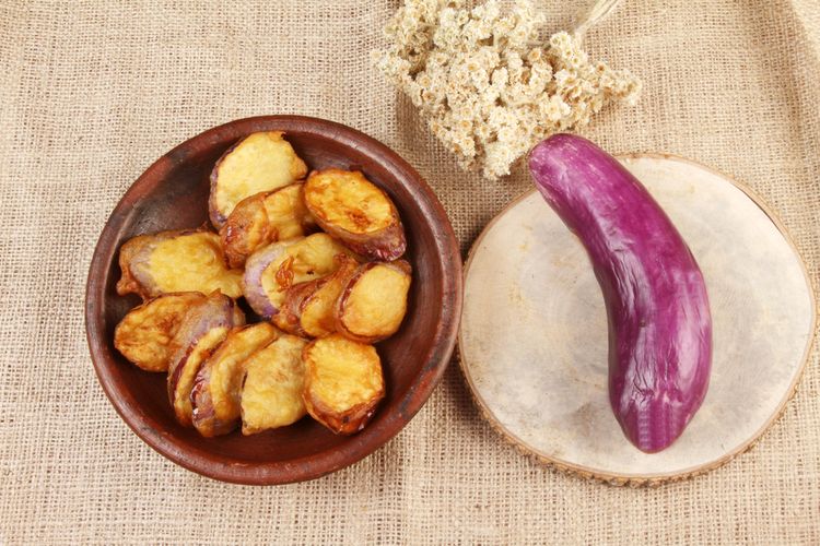 4 Cara Simpel Goreng Terong Bebas Minyak Berlebih