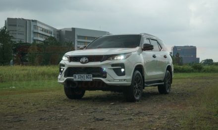 Adu Mekanik SUV: GWM Tank 300 Vs Toyota Fortuner