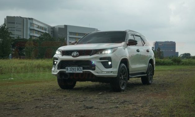 Adu Mekanik SUV: GWM Tank 300 Vs Toyota Fortuner