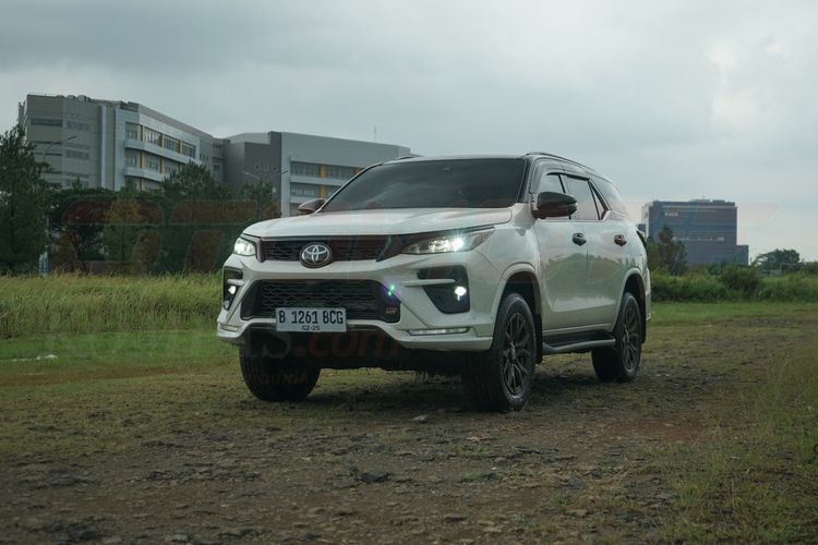 Adu Mekanik SUV: GWM Tank 300 Vs Toyota Fortuner