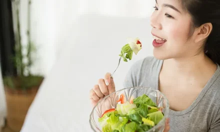 Tolong Batasi! Makanan Ini Gak Bagus Buat Kista Payudara