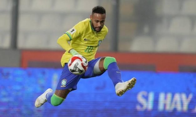 Batal Bertemu Ancelotti, Neymar Positif COVID-19